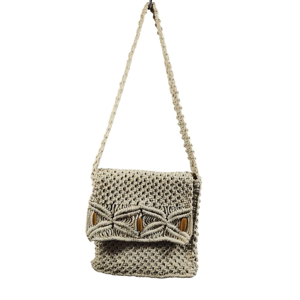 Handmade Macrame Shoulder Bag Boho Wood Beaded Flip Top Closure Unlined Vintage